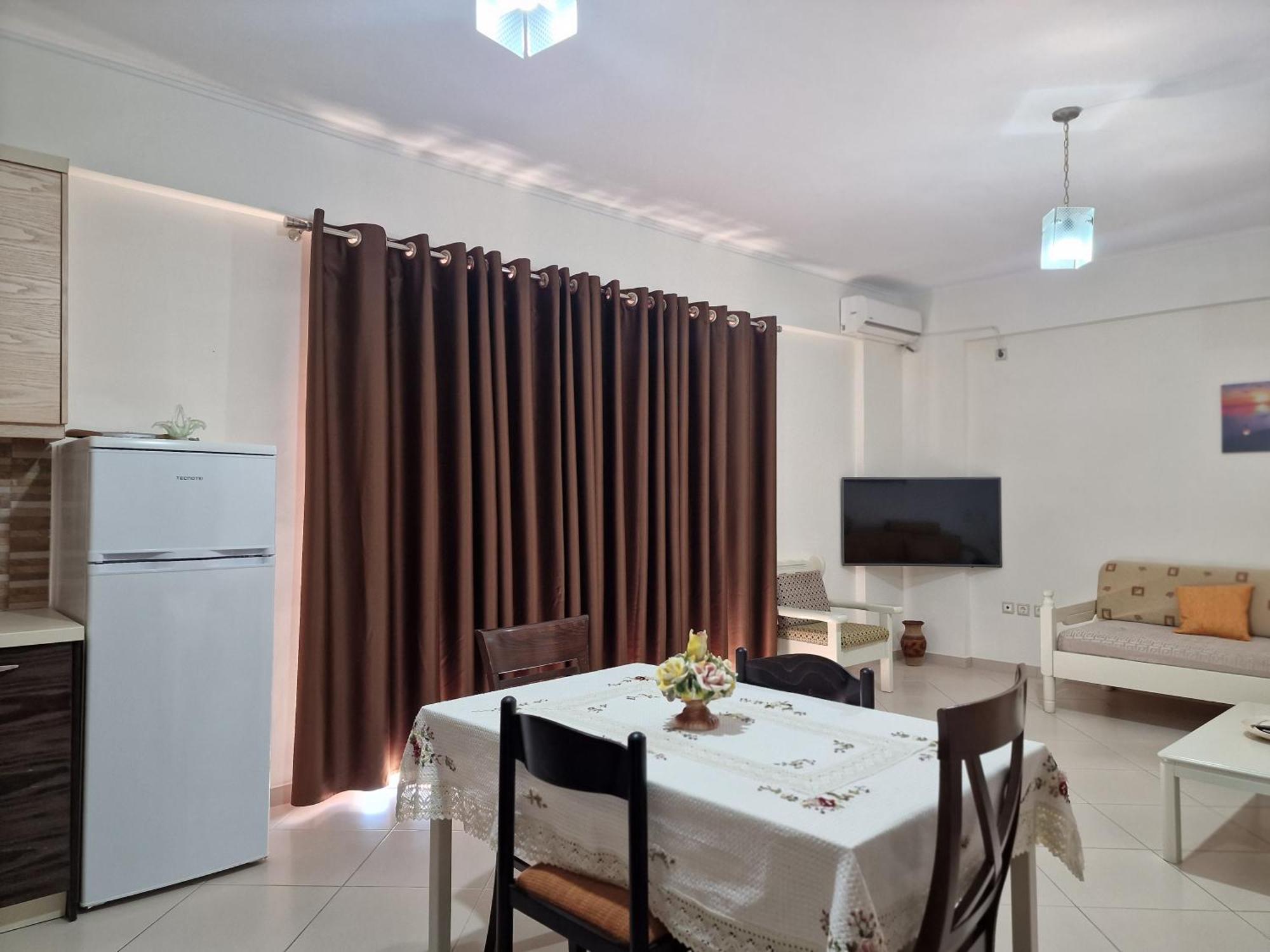 Apartments Saranda Pokoj fotografie