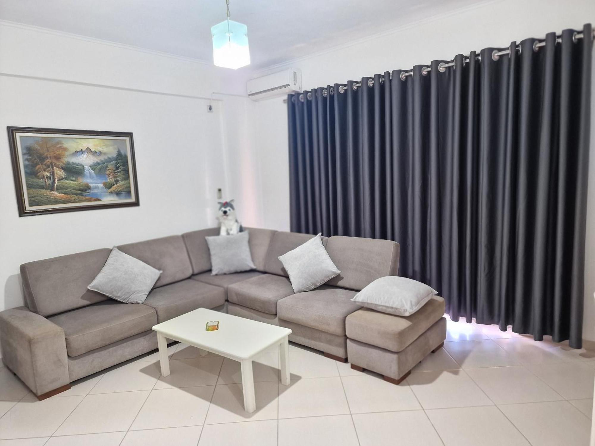Apartments Saranda Pokoj fotografie